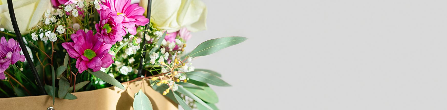 flower delivery UK hero image
